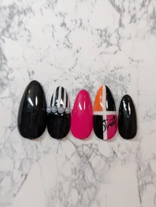 ネイル tiele所属・⚜️salon tiele⚜️Ayaのネイルデザイン