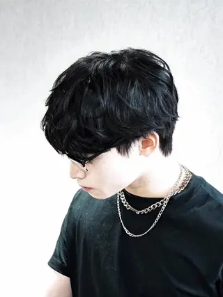 ショート カラー パーマ メンズ 【シャドウパーマ センターパート】義心のヘアスタイル