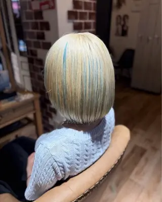 カラー 梶 瑞希のヘアスタイル