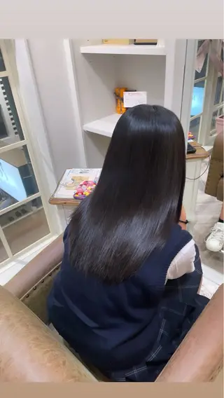 カラー shiomi H所属・村垣 ひよりのヘアスタイル