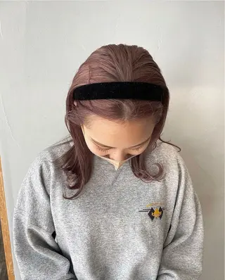 ミディアム カラー オリーブ/縮毛♡ Natsuno🩰のヘアスタイル