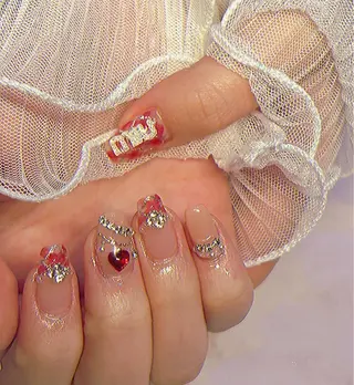 ネイル ちゅるんネイル🪄 耳ツボジュエリー🔗のネイルデザイン