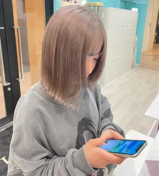 ミディアム カラー ハッシュカット レイヤー池袋のヘアスタイル