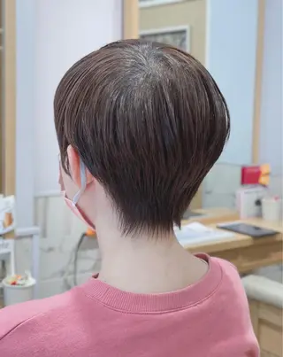 ショート カラー 馬場智哉 白髪ぼかしハイライトのヘアスタイル