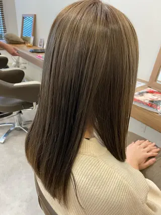 カラー 大芝 沙耶のヘアスタイル