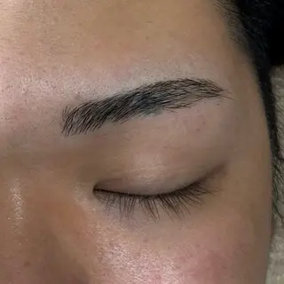 アイブロウ fors梅田店所属・33SASA いつきの眉毛・アイブロウイメージ