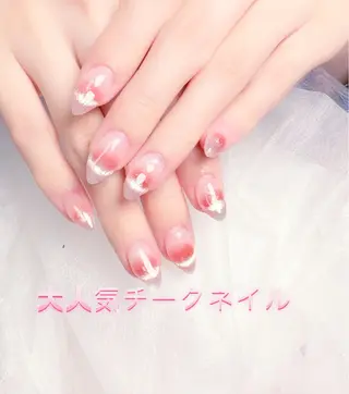 ネイル pink ladyサロン所属・べ にのネイルデザイン