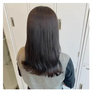 セミロング カラー YUNA ユウナのヘアスタイル