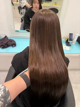 セミロング カラー ヘアアレンジ 🫧モテる💗ダメー ジレスハイトーン🫧のヘアスタイル