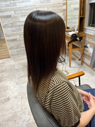セミロング カラー ヒューネスト所属・遠山 瑠麻のヘアスタイル