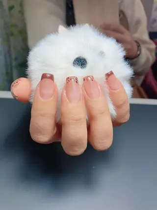 ネイル 高木 維麗絲のネイルデザイン