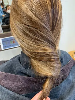 ロング カラー boutique misakiのヘアスタイル
