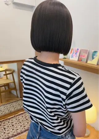 ショート カラー 西山 紗耶香🪽 透明感カラー/ボブのヘアスタイル