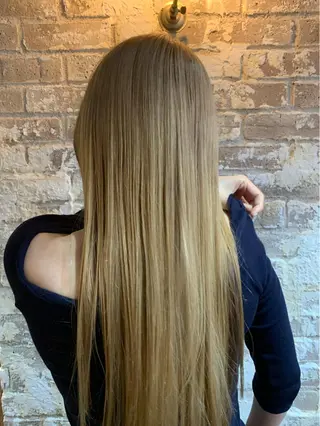 ロング 佐藤 純生のヘアスタイル