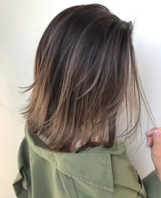 ミディアム カラー ヘアアレンジ ハイライト、レイヤー カット/西梅田/中西のヘアスタイル