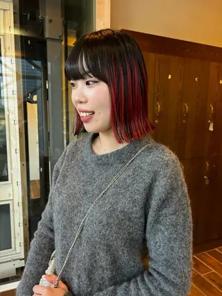 ミディアム カラー 西 優衣奈のヘアスタイル