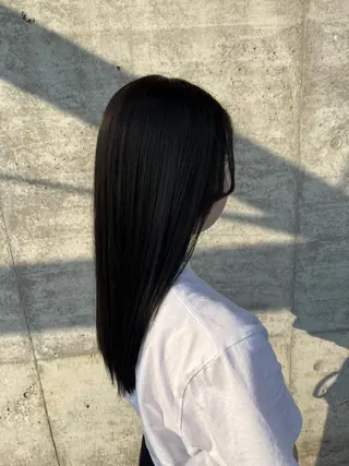 ロング alu所属・alu yuinaのヘアスタイル