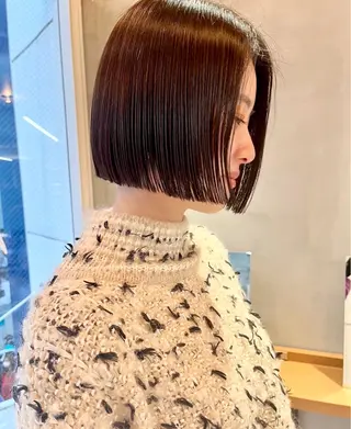 ショート センターパート /ニュアンスパーマのヘアスタイル