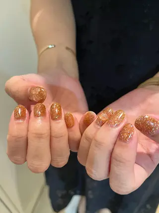 ネイル Momone ／渋谷／パラジェルのネイルデザイン