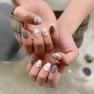 ネイル アトリエ　ミモザ所属・いまむら あかりのネイルデザイン