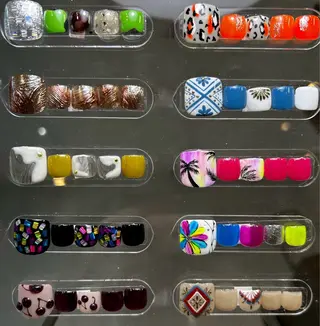 ネイル 吉川市 ネイルサロンLのネイルデザイン