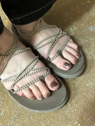 ネイル nail atelier hiton所属・nailist 朱音のネイルデザイン