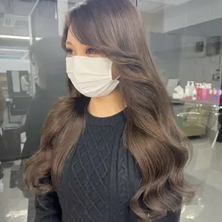 ロング カラー シールエクステ特化 ハイトーン、NANAのヘアスタイル