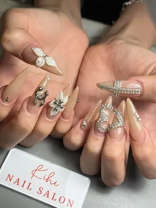 ネイル ユリ🎀長さだし/ パラジェル/持ち込みのネイルデザイン