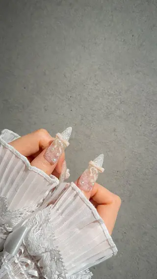 ネイル I-nailロング /ワンホン/キラキラのネイルデザイン