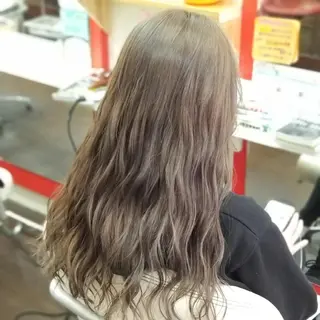 セミロング 植田 /エクステ /ブリーチ/髪質改善のヘアスタイル