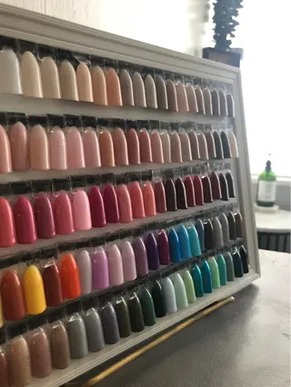 ネイル アトリエ・マリス所属・福与 美幸のネイルデザイン