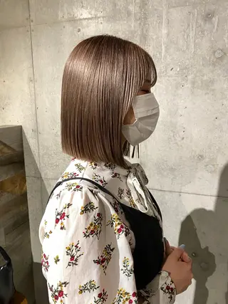 ショート カラー ヘアアレンジ mina 🐈‍⬛ ラフな似合わせヘアのヘアスタイル