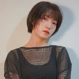 ショート カラー ダウンパーマ 【sity.ザイク】のヘアスタイル