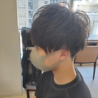 メンズ パーマ ミディアム メンズカット曲がる 縮毛矯正佐々木タクマのヘアスタイル