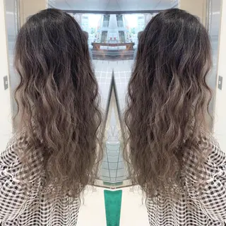 ロング カラー N° jillva ♦️川端裕司♦️のヘアスタイル