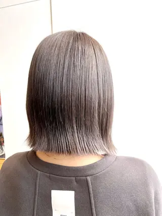 ミディアム カラー ハッシュカット レイヤー池袋のヘアスタイル