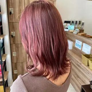 ミディアム うる艶レイヤーカット hinakoのヘアスタイル