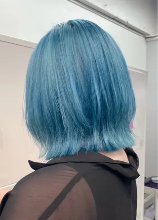 ミディアム カラー ボブカットモデル 🧃Shionのヘアスタイル