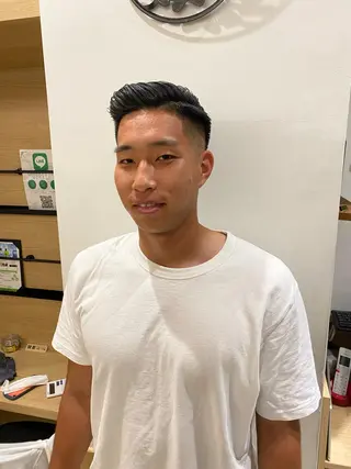 ショート ヘアーサロン　エステ所属・川満 琢也のヘアスタイル