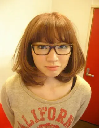 ミディアム カラー GLAD 萩原のヘアスタイル