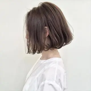 セミロング カラー 松戸　レイヤーカット 野口　康太郎のヘアスタイル