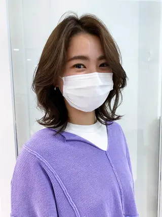 ミディアム オチ ハナのヘアスタイル