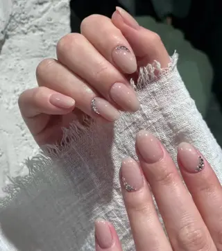 ネイル 高木 維麗絲のネイルデザイン