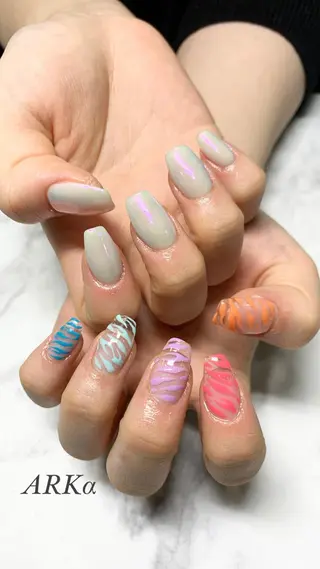 セミロング ネイル Nailsalon ARKαのネイルデザイン