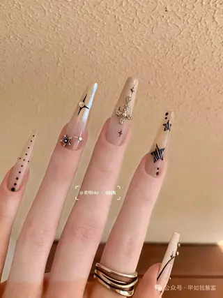 ショート 高橋 日向のネイルデザイン