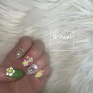 ネイル S♡JEWEL所属・S. JEWELのネイルデザイン