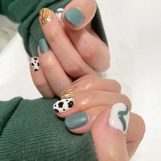ネイル nail.gorin所属・吉村 優子のネイルデザイン