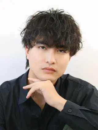 メンズ JADE -zero- with AKROS所属・JADE海璃 波巻きパーマのヘアスタイル