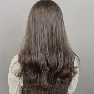 ロング グレージュ 透明感 ブリーチなし田島晃汰のヘアスタイル