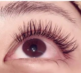 マツエク・マツパ トータルビューティーサロン　リコラ所属・Licola リコラのヘアスタイル